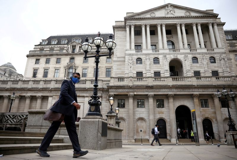 Bank of England scraps pandemic-era curbs on bank dividends